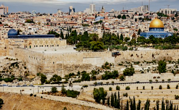 Readers out-and-about in Jerusalem
